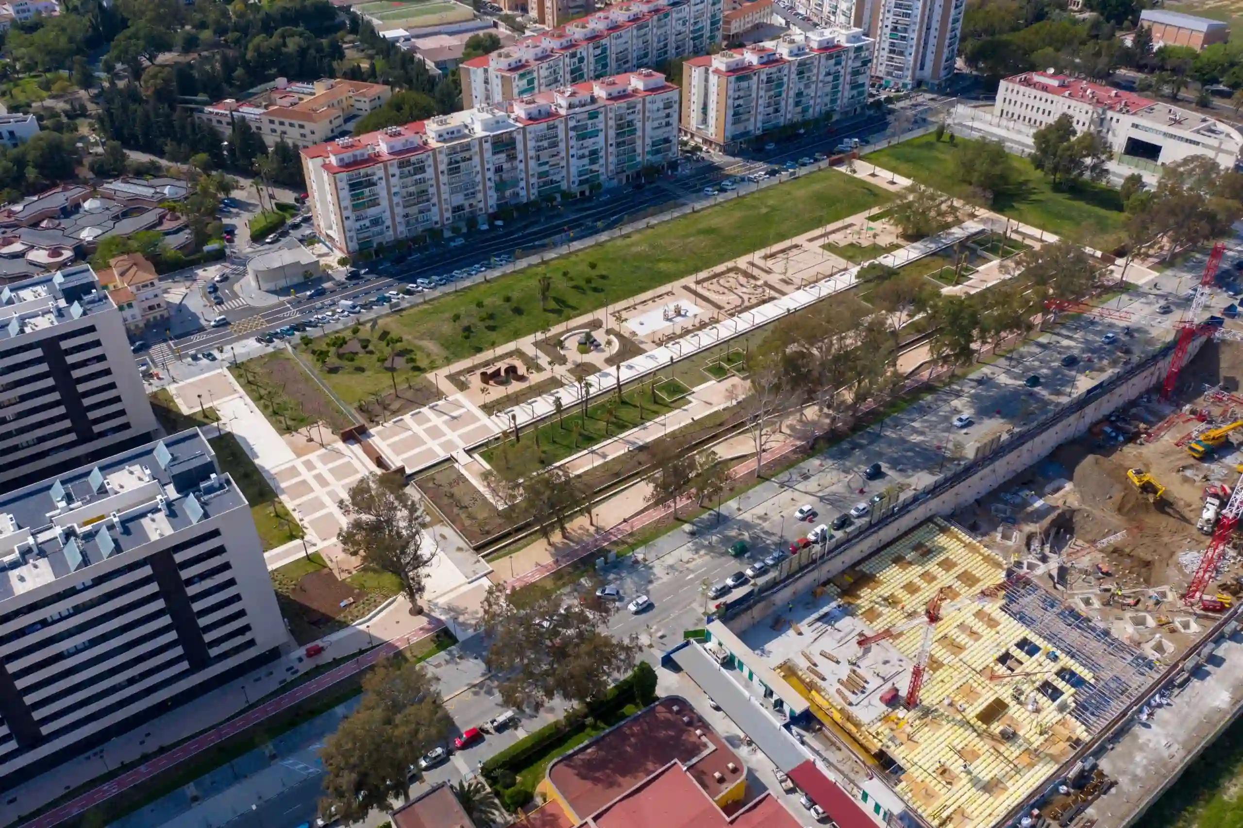 Panorámica lateral de paisajismo en Martiricos
